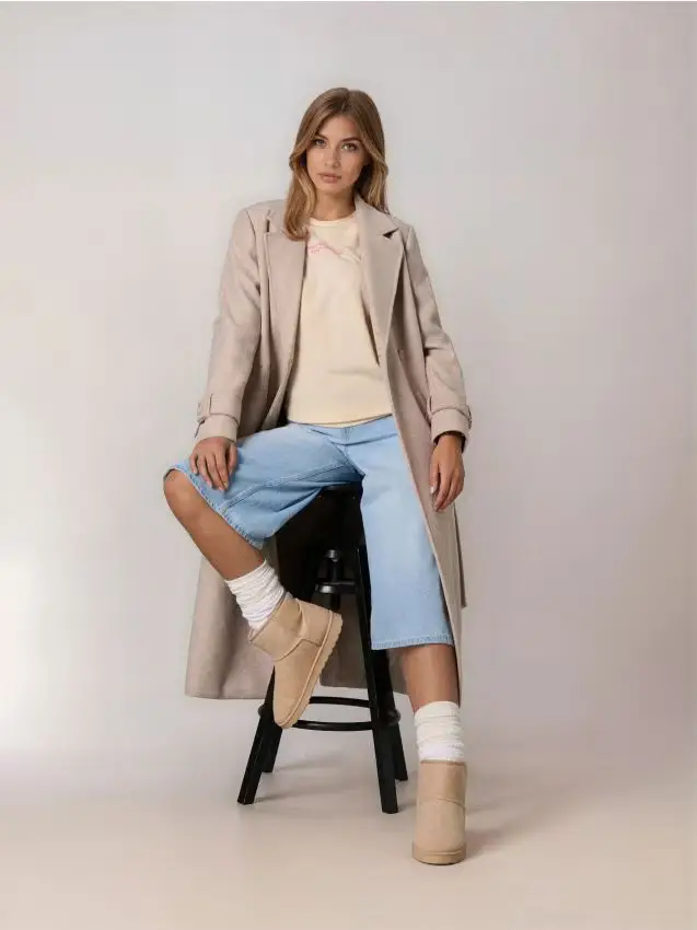 Stivaletti caldi con fodera in lana - beige