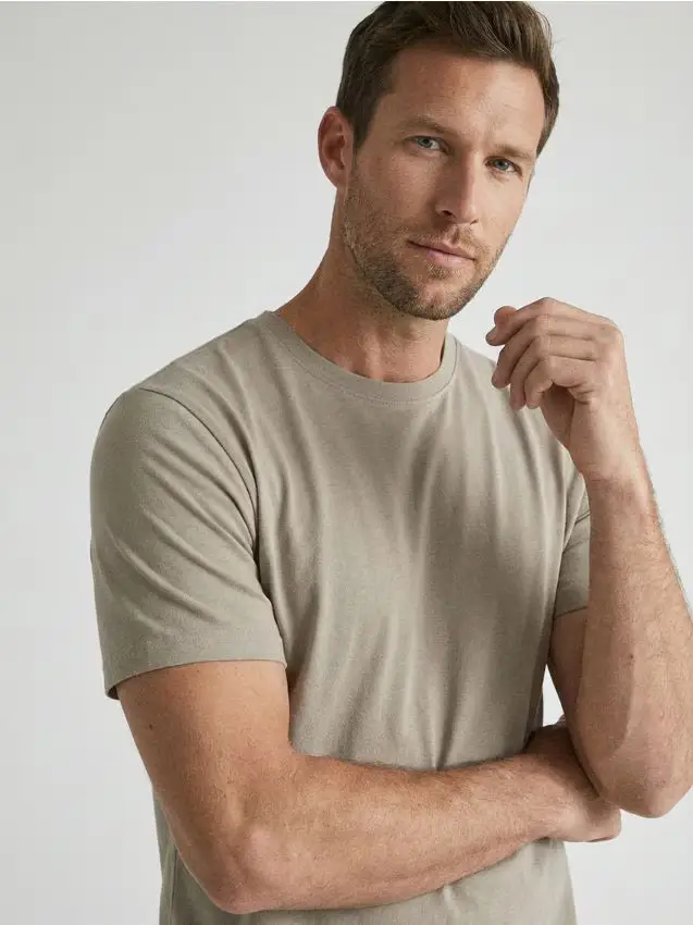 T-shirt basic in cotone - beige