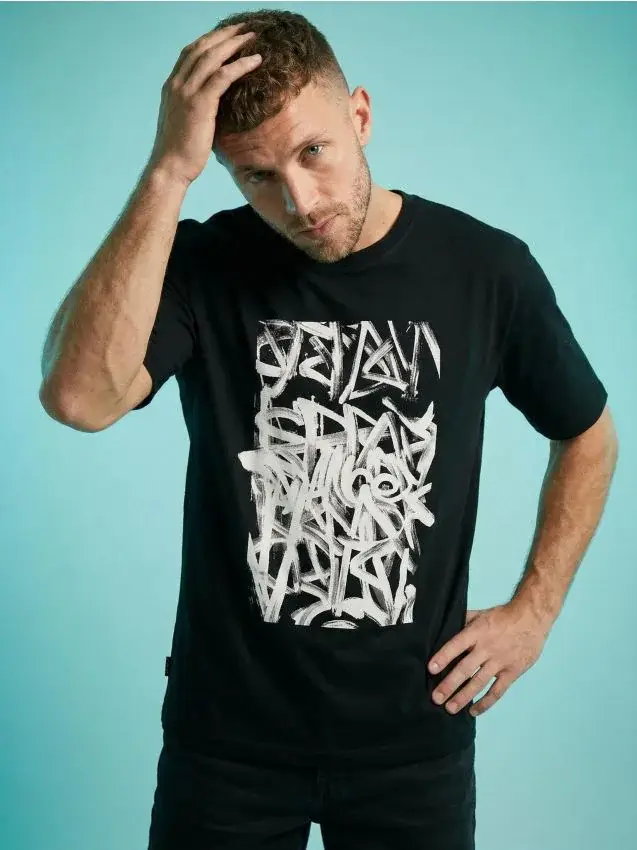 T-shirt comfort in cotone a maniche corte - nero