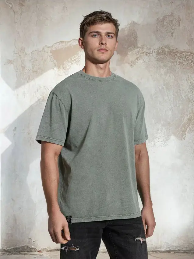 T-shirt in cotone con effetto slavato - altro