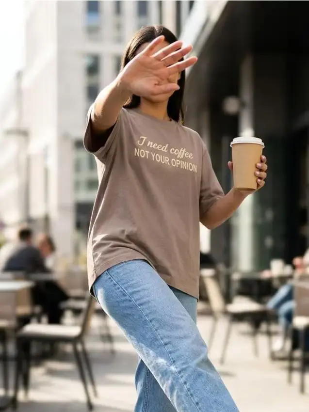 T-shirt in cotone con scritta - caffè Caffè