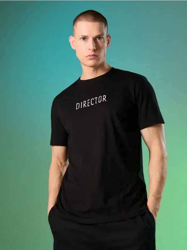 T-shirt in cotone con scritta Director - nero