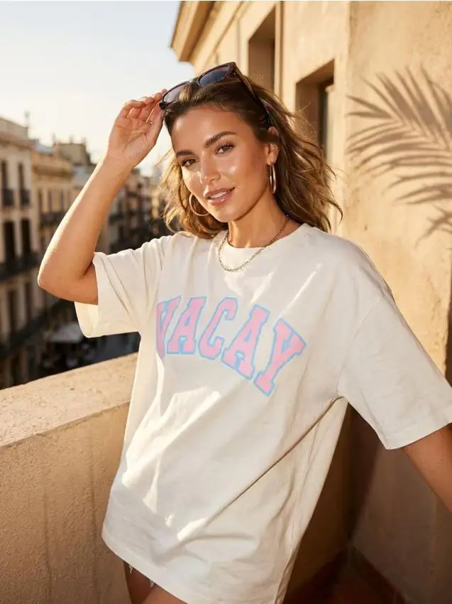 T-shirt in cotone con scritta - panna