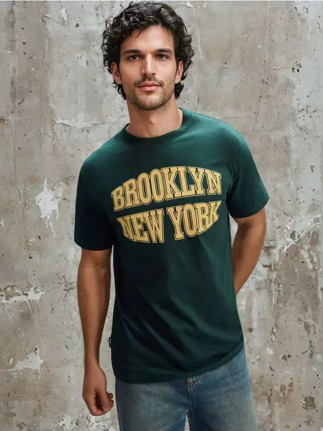 T-shirt in cotone con scritta - verde petrolio