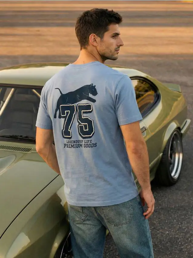 T-shirt in cotone con stampa - azzurro