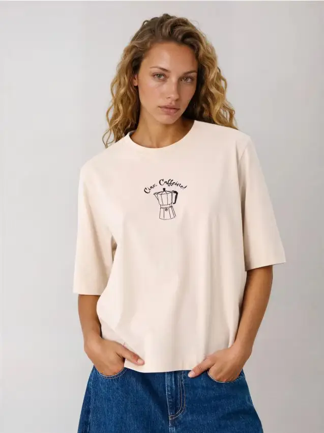 T-shirt in cotone ricamata - nude