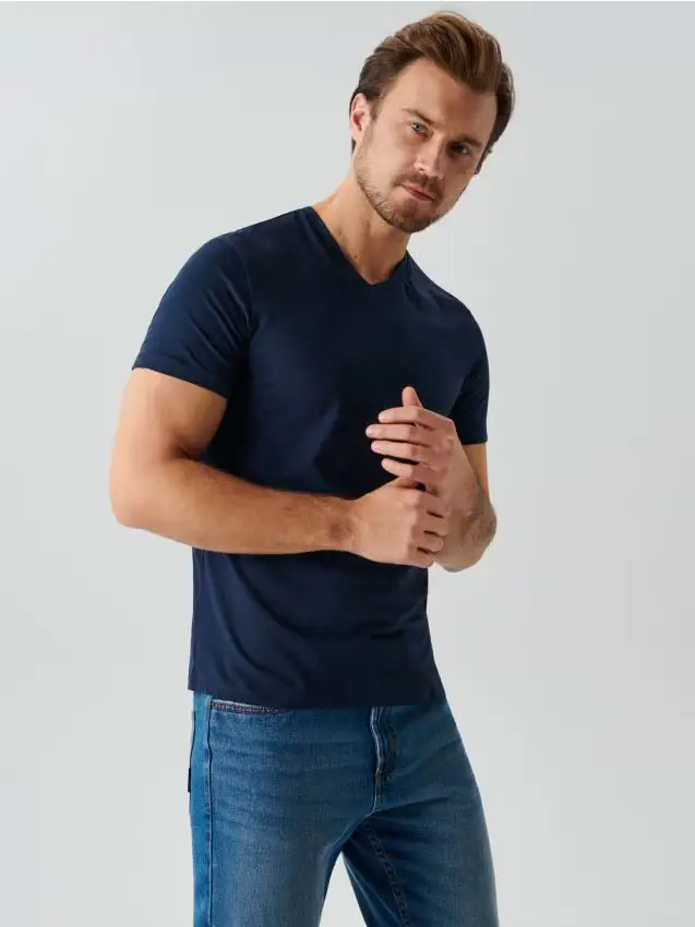 T-shirt per uomini - blu scuro