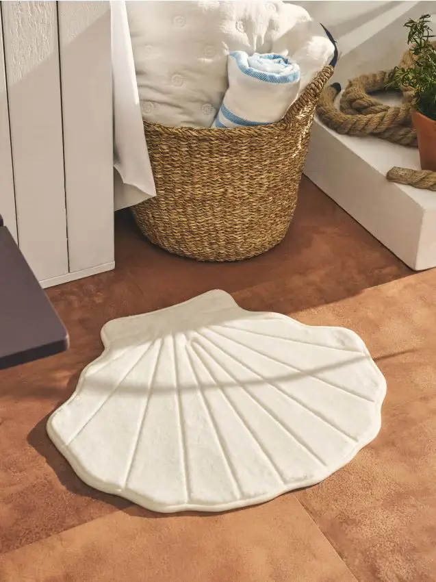 Tappetino da bagno a forma di conchiglia - panna
