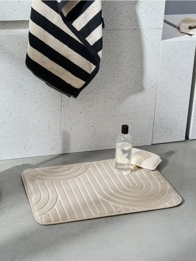 Tappeto da bagno con motivo geometrico - beige