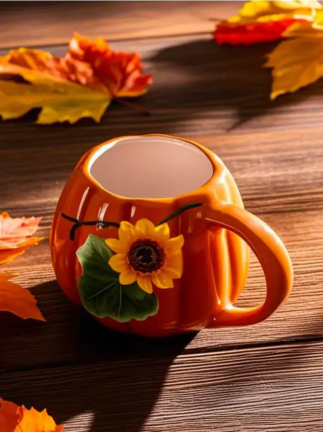 Tazza con motivo autunnale - corallo
