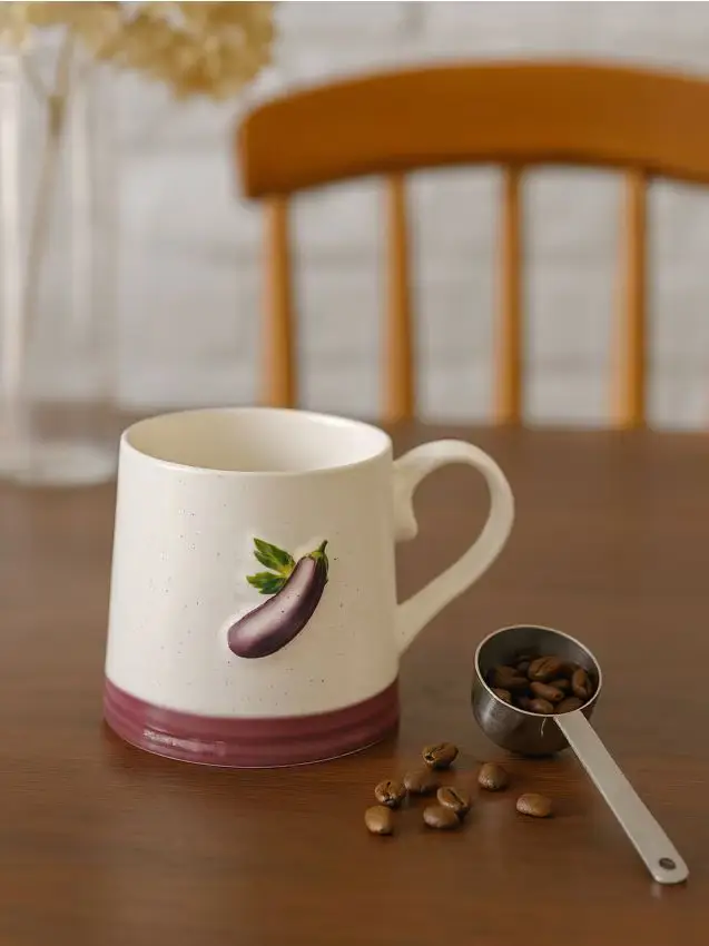 Tazza con motivo di verdure - viola