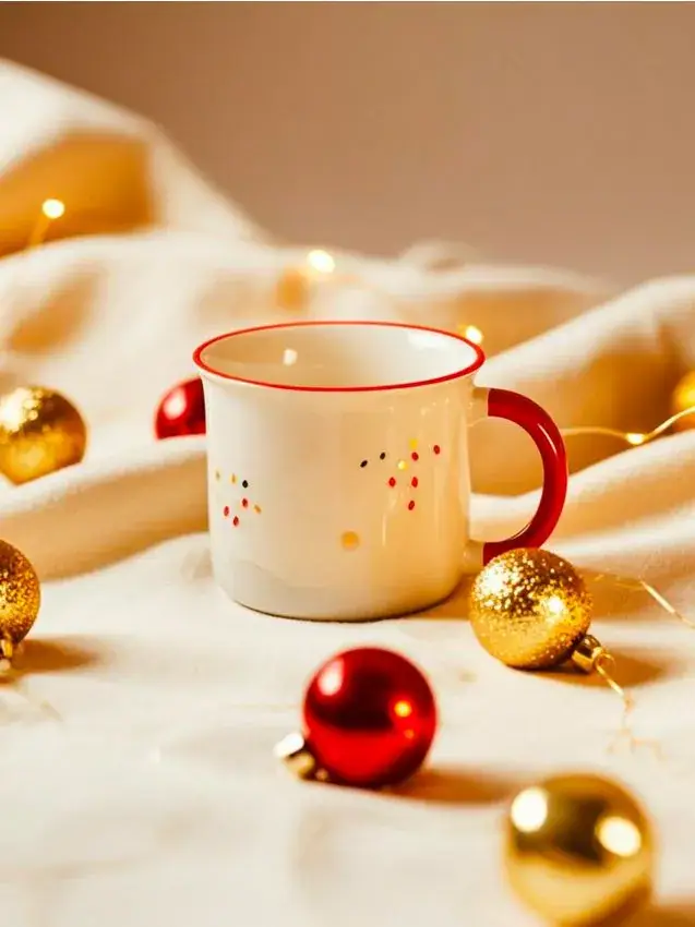 Tazza con motivo natalizio - bianco