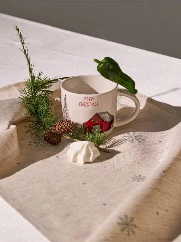 Tazza con motivo natalizio - bianco