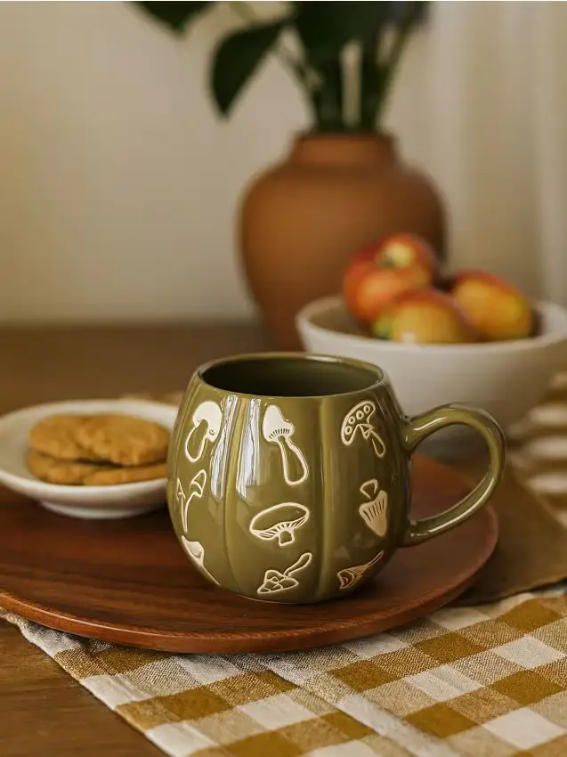 Tazza con stampa autunnale - verde
