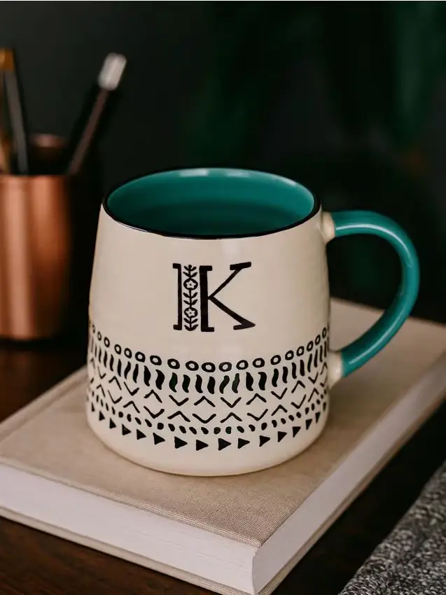 Tazza in gres con lettera - verde menta