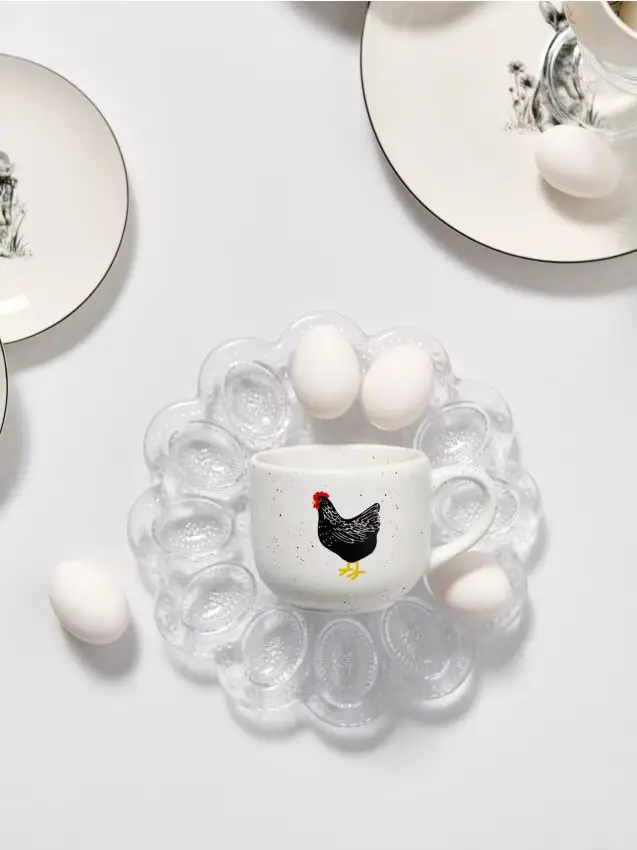 Tazza maculata con una gallina - nero