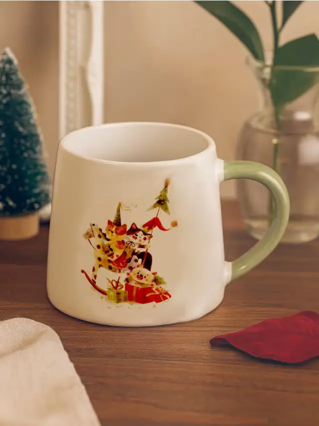 Tazza natalizia in gres con motivo di animali - bianco