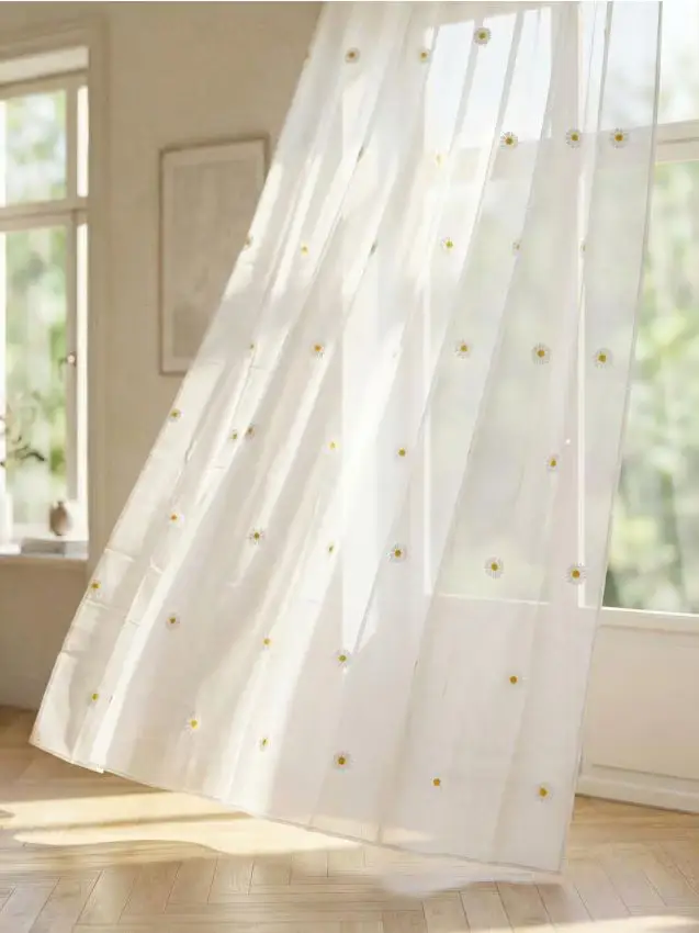 Tenda su nastro con margherite ricamate - bianco