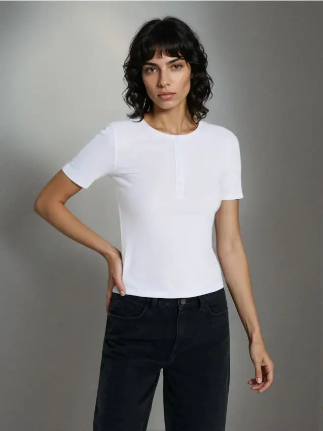 Top in viscosa a coste - bianco