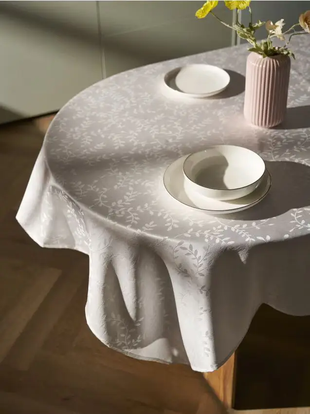 Tovaglia con motivo in rilievo a rametti - panna