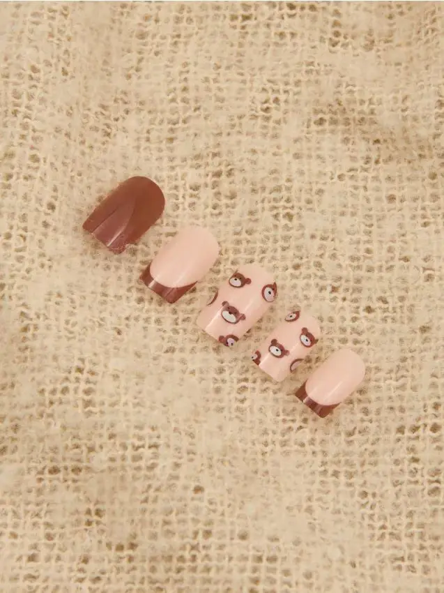 Unghie finte quadrate - caffè Caffè