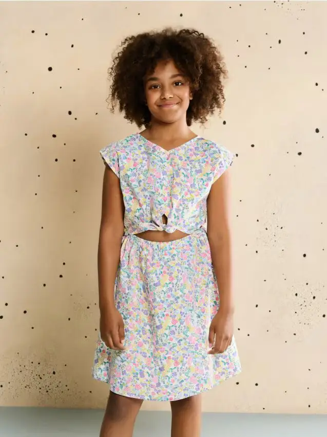 Vestito estivo con fiori - multicolor