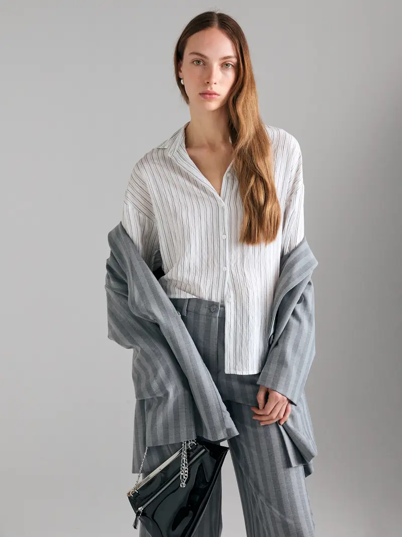 Camicia Rigata Con Fibbia, Donna, Blu Chiaro miniatura 3