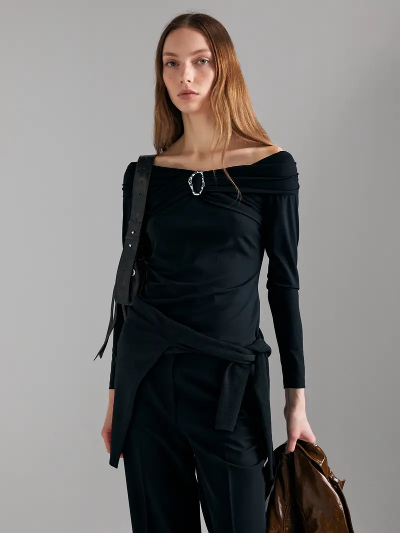 Maglietta Off Shoulder Con Anello Sliver, Donna, Nero miniatura 3