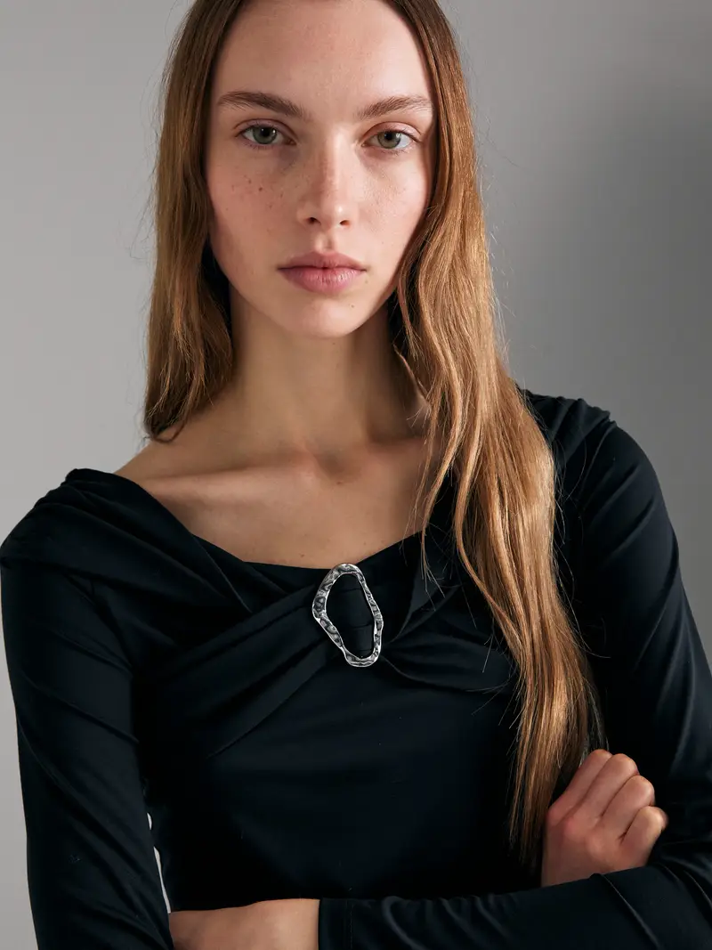 Maglietta Off Shoulder Con Anello Sliver, Donna, Nero miniatura 4