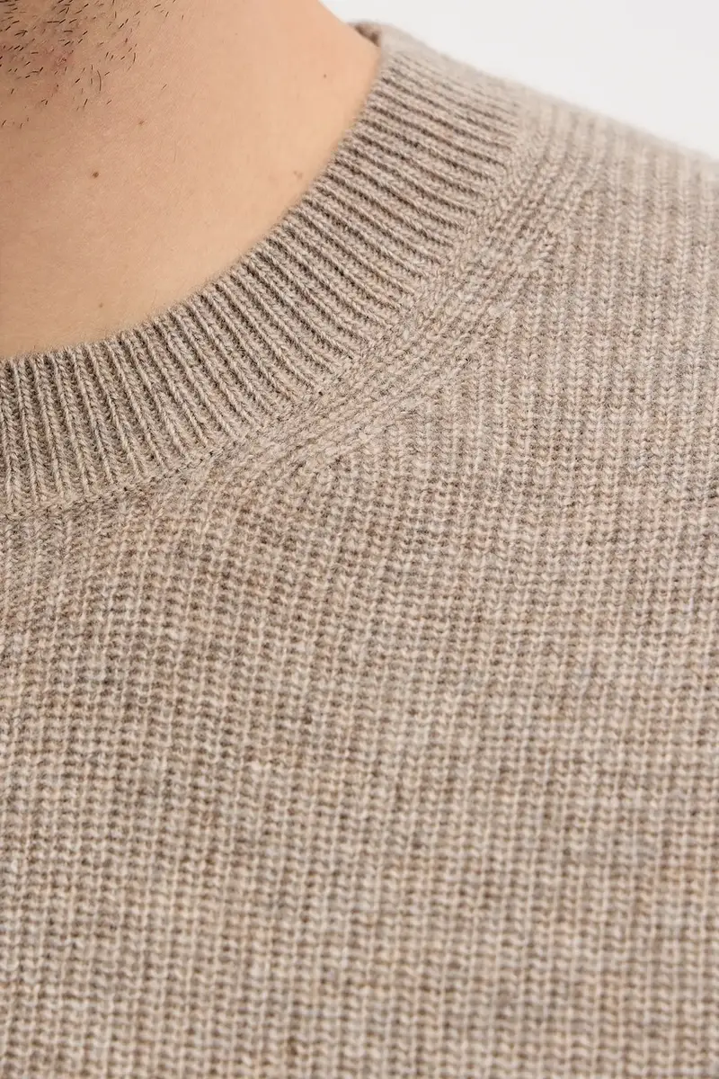 maglione con lana colore beige 18AYS104I miniatura 5