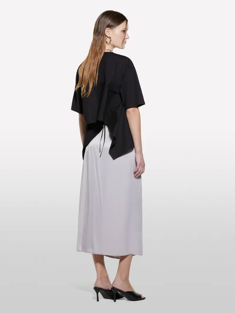 T-shirt Nera Con Apertura Dietro, Donna, Nero miniatura 3