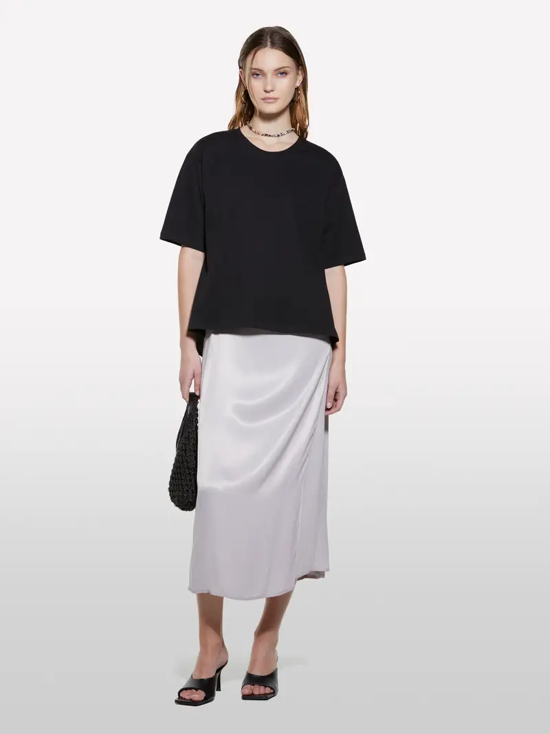 T-shirt Nera Con Apertura Dietro, Donna, Nero