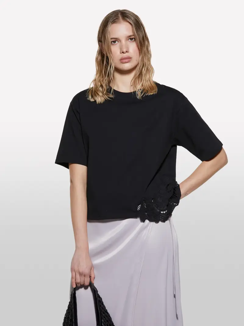 T-shirt Nera Con Ricamo Asimmetrico, Donna, Nero miniatura 4