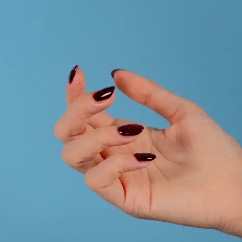 Unghie Smalto Semipermanente Vinaccia - Smalto gel e semipermanente miniatura 2