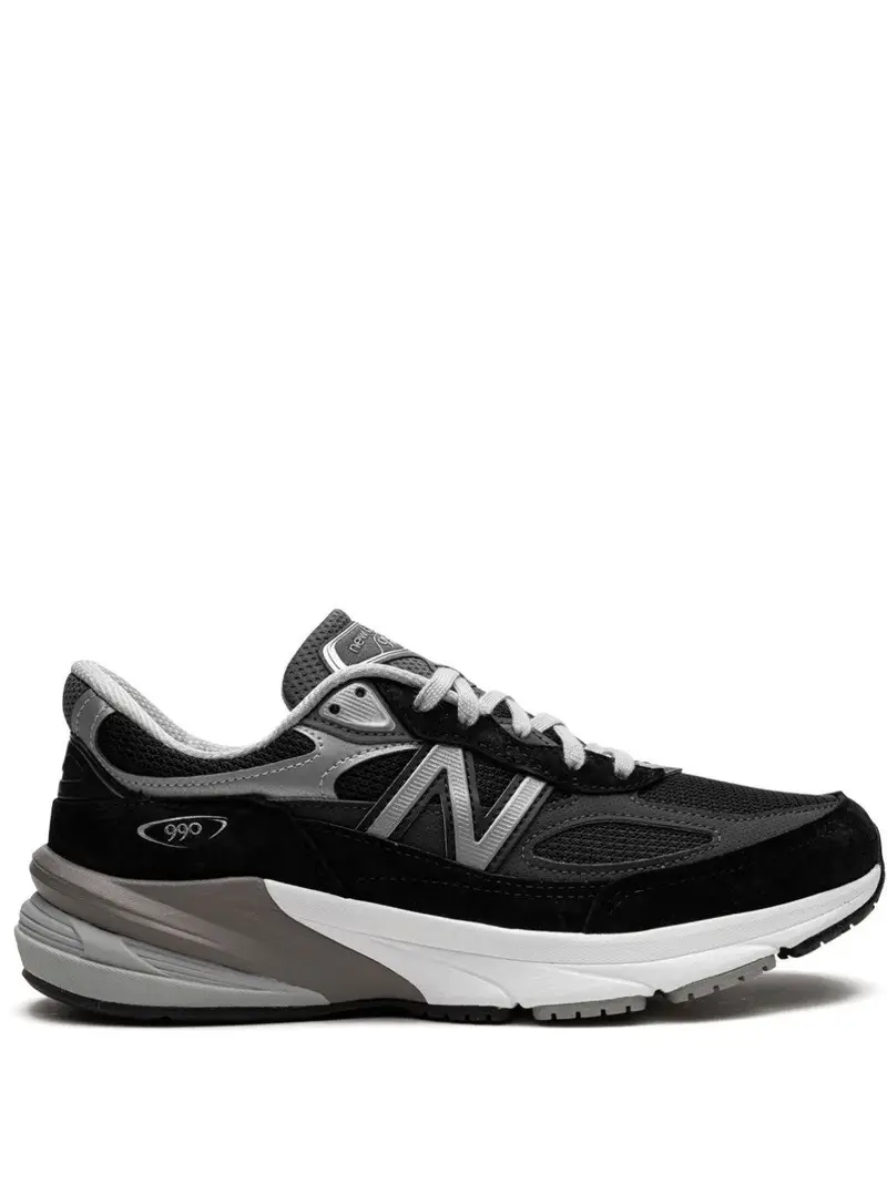 Sneakers 990v6