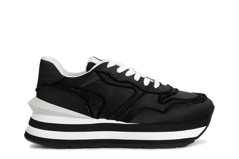 sneakers in tessuto sfrangiata nero