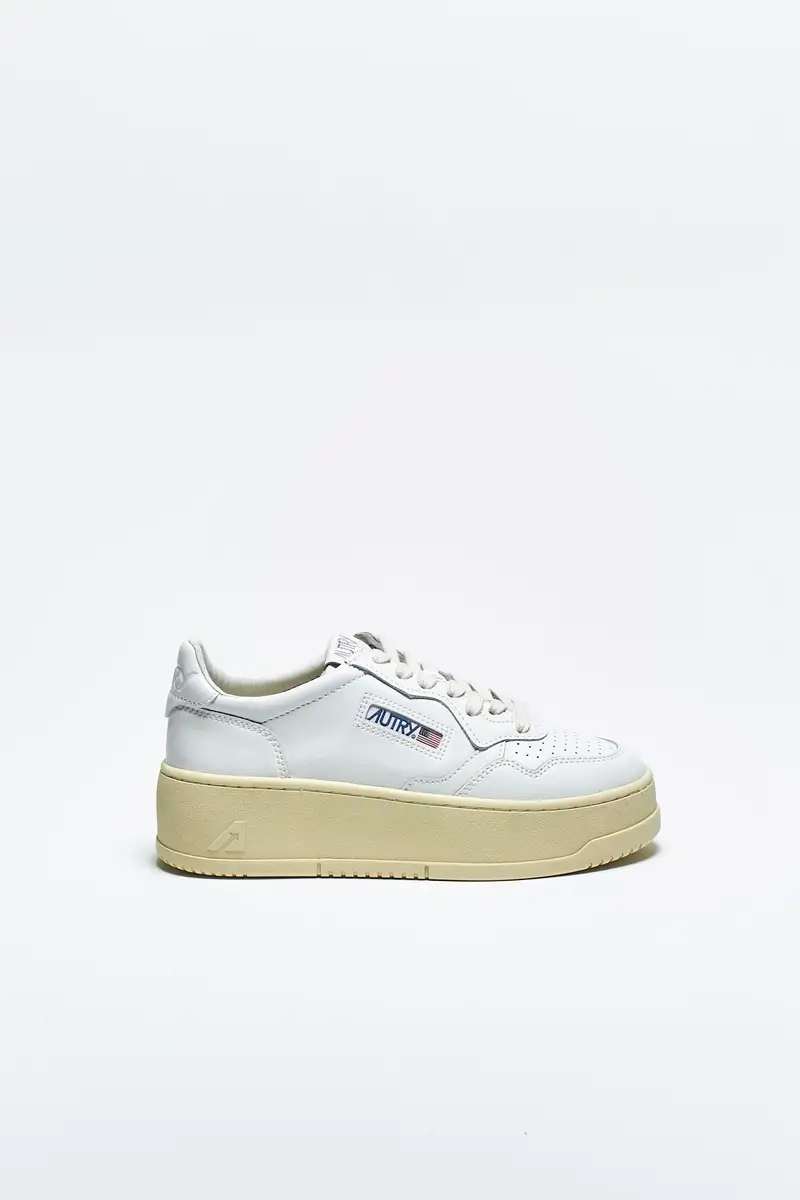 Sneakers platform low