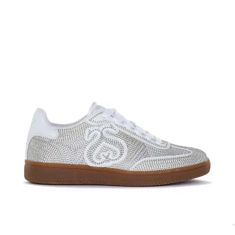 Sneakers bianche e argento effetto laminato con maxi logo laterale
