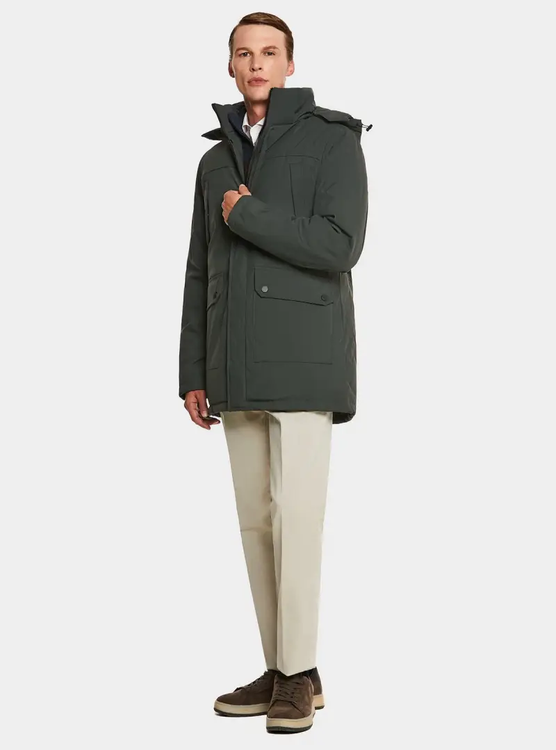 Giubbino lungo con cappuccio removibile