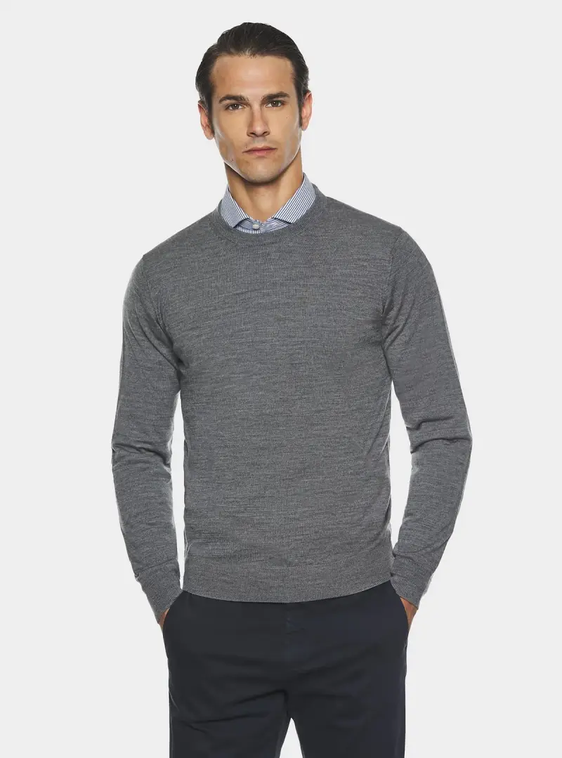 Maglia girocollo in pura lana merino