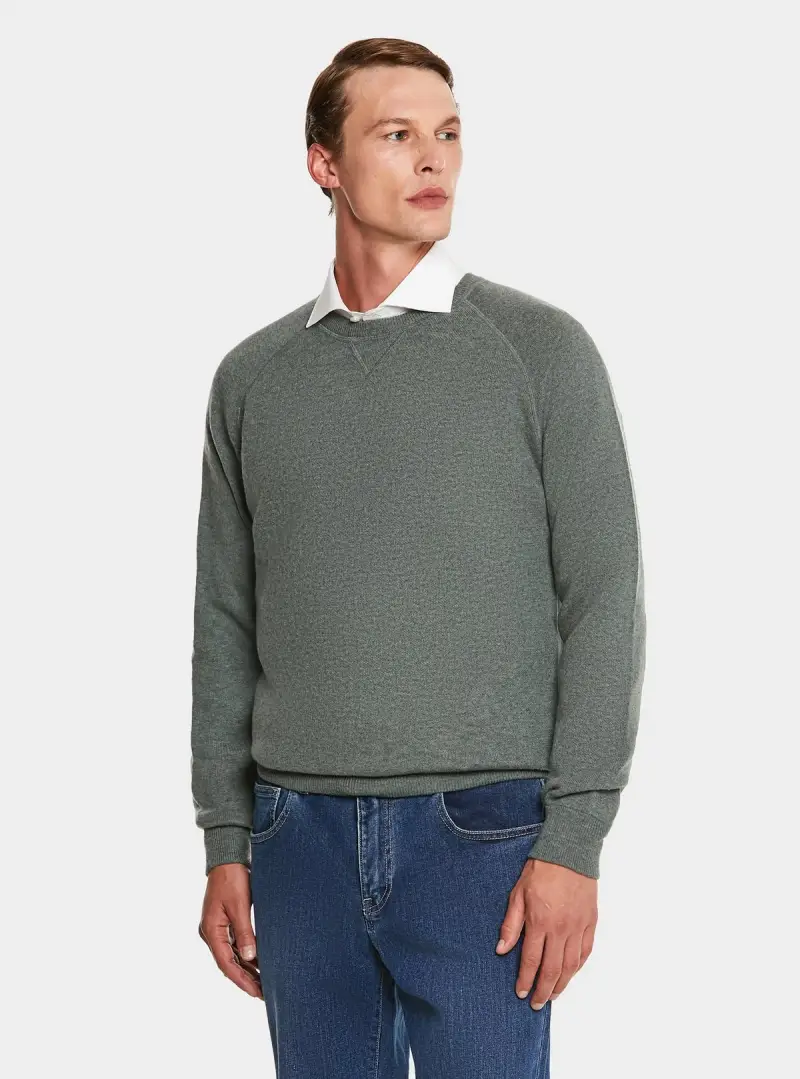 Maglia girocollo misto cashmere taglio felpa