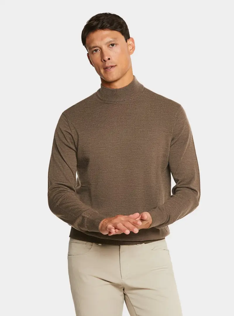 Maglia in pura lana merino mezzo collo alto