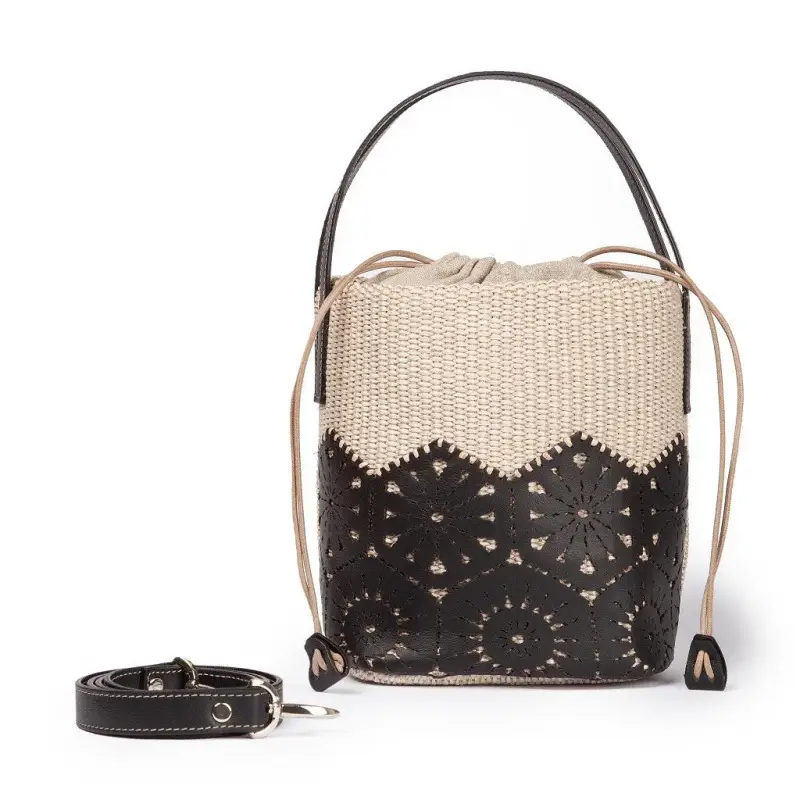 Borse Giulia Bucket in rafia e pelle nera
