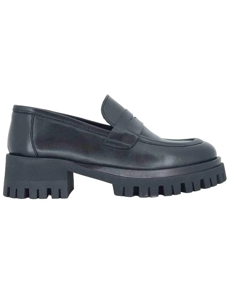 Mocassini in pelle nera Donna SP1205 001