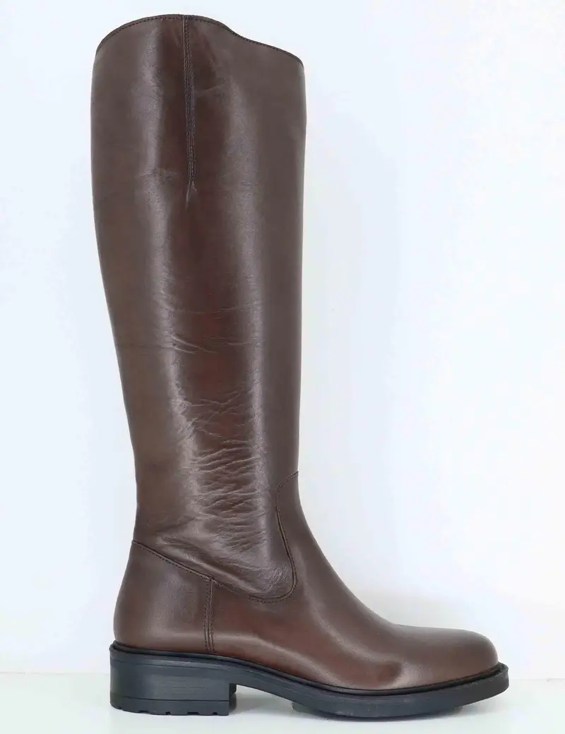 Stivali in pelle marrone con tacco basso Donna SP56212 014