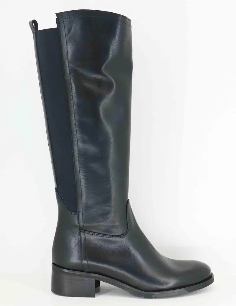 Stivali in pelle nera con tacco basso Donna SPST514 001