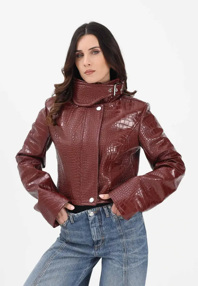 Giubbotto corto SPXSULTANO bordeaux da donna in vernice con stampa alligatore miniatura 2