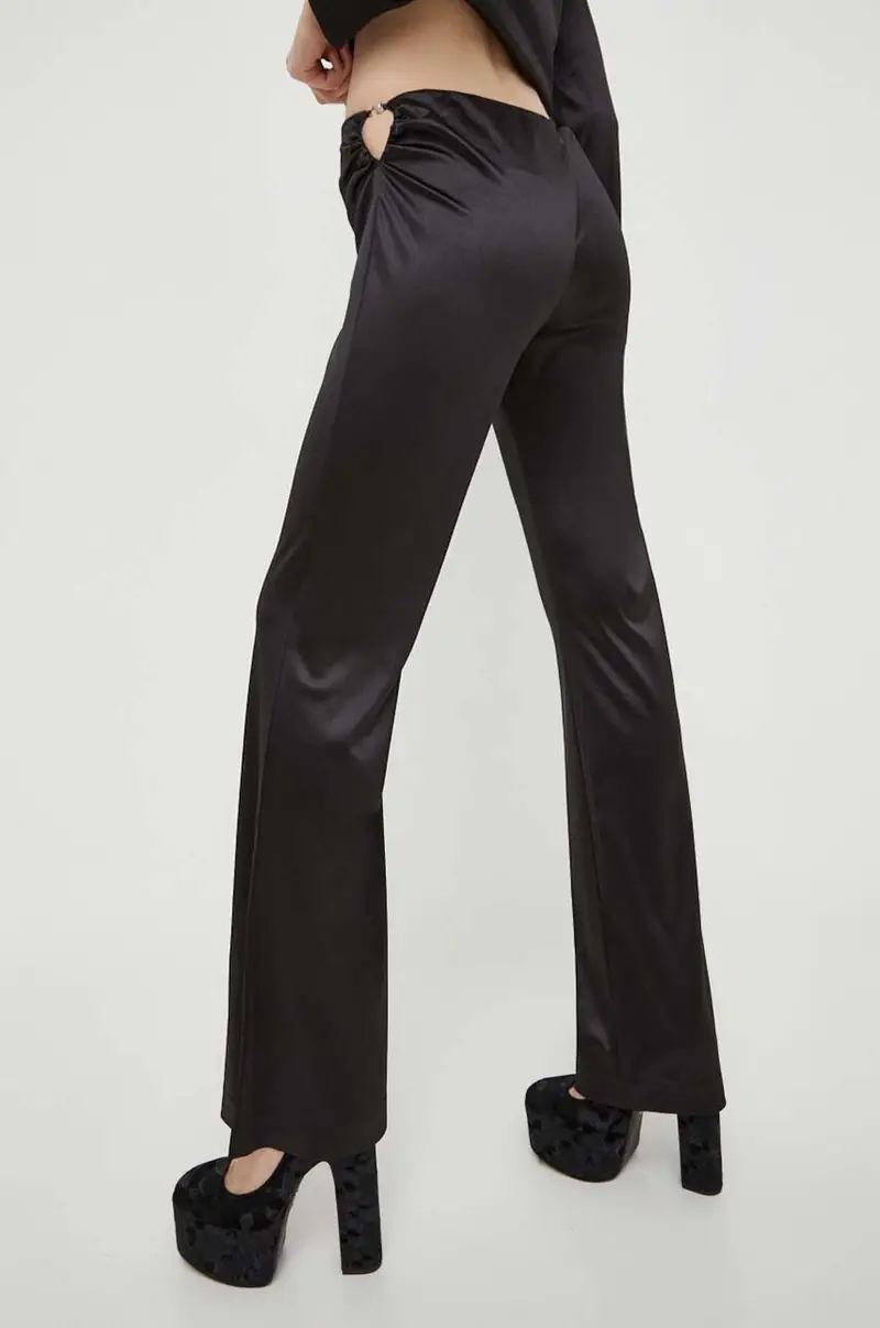 pantaloni donna colore nero