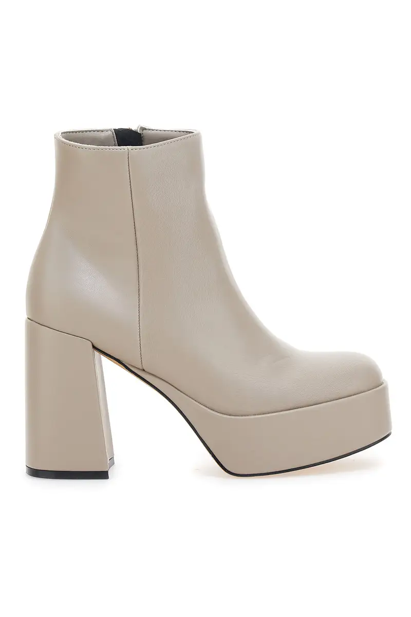 LE HAVRE PARIS Stivaletti con tacco 1941978