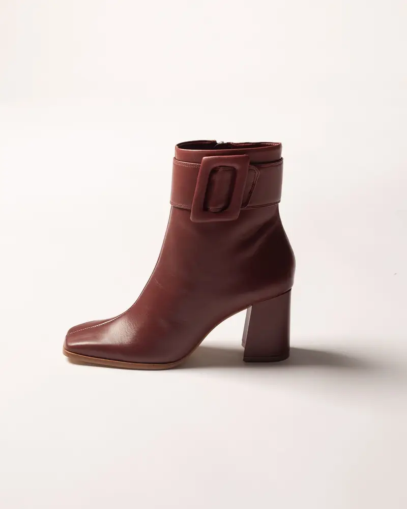 Stivaletti punta quadrata amarena